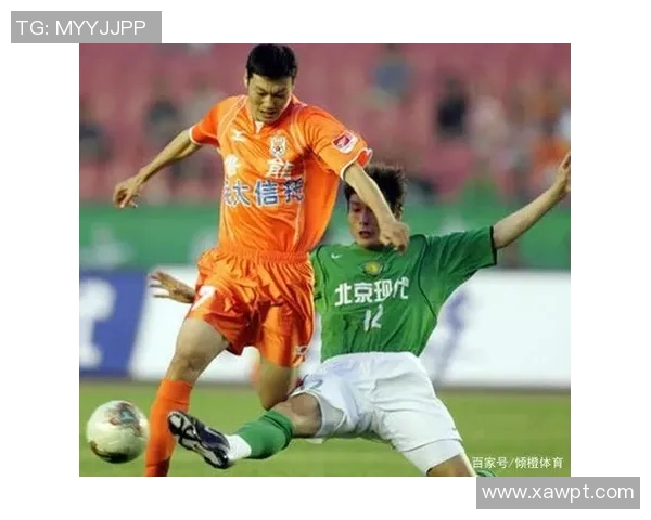 防守型七号球星:他如何用硬朗的防守风格重塑现代足球战术